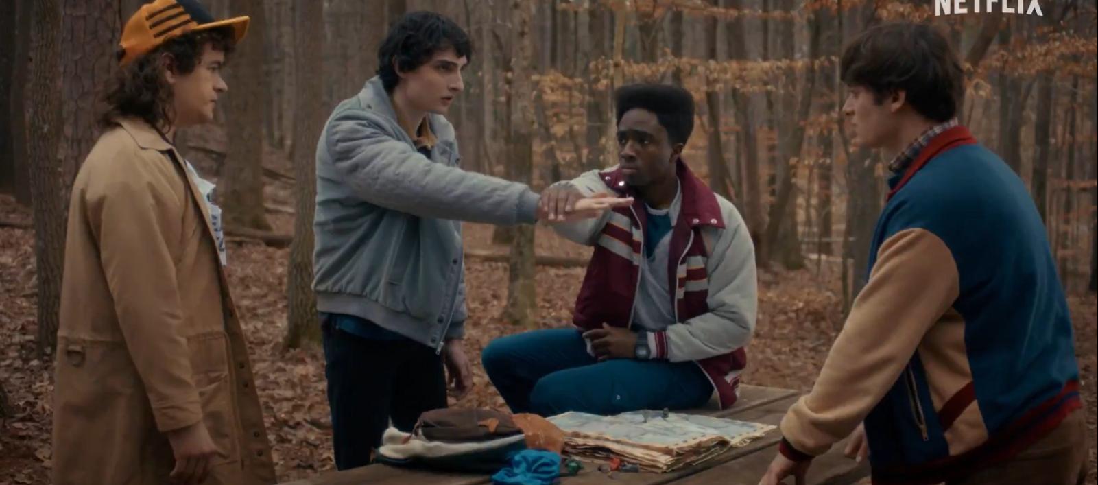 La serie se desarrolla en la pequeña localidad estadounidense de Hawkins.