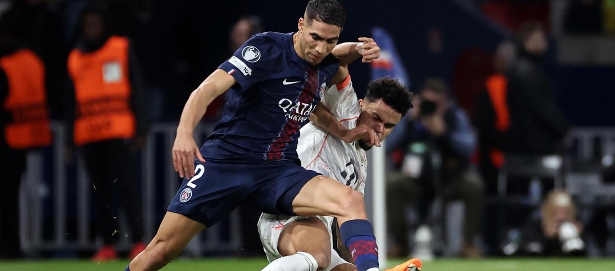 La falta de Luis Díaz sobre Achraf Hakimi que le costó la expulsión al colombiano.