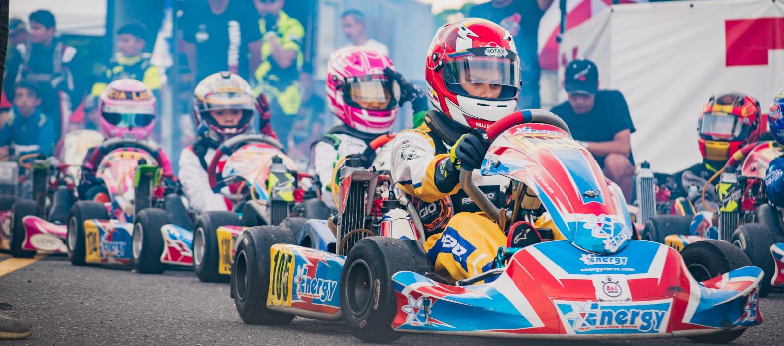 Los karts rodarán desde este viernes en el Malecón del Río. 