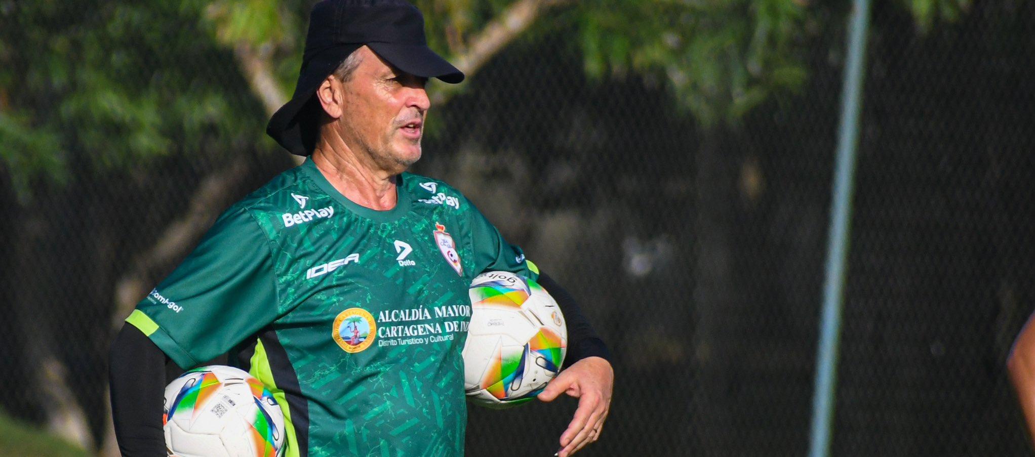 El argentino Néstor Craviotto había reemplazado a su compatriota Martín Cardetti.