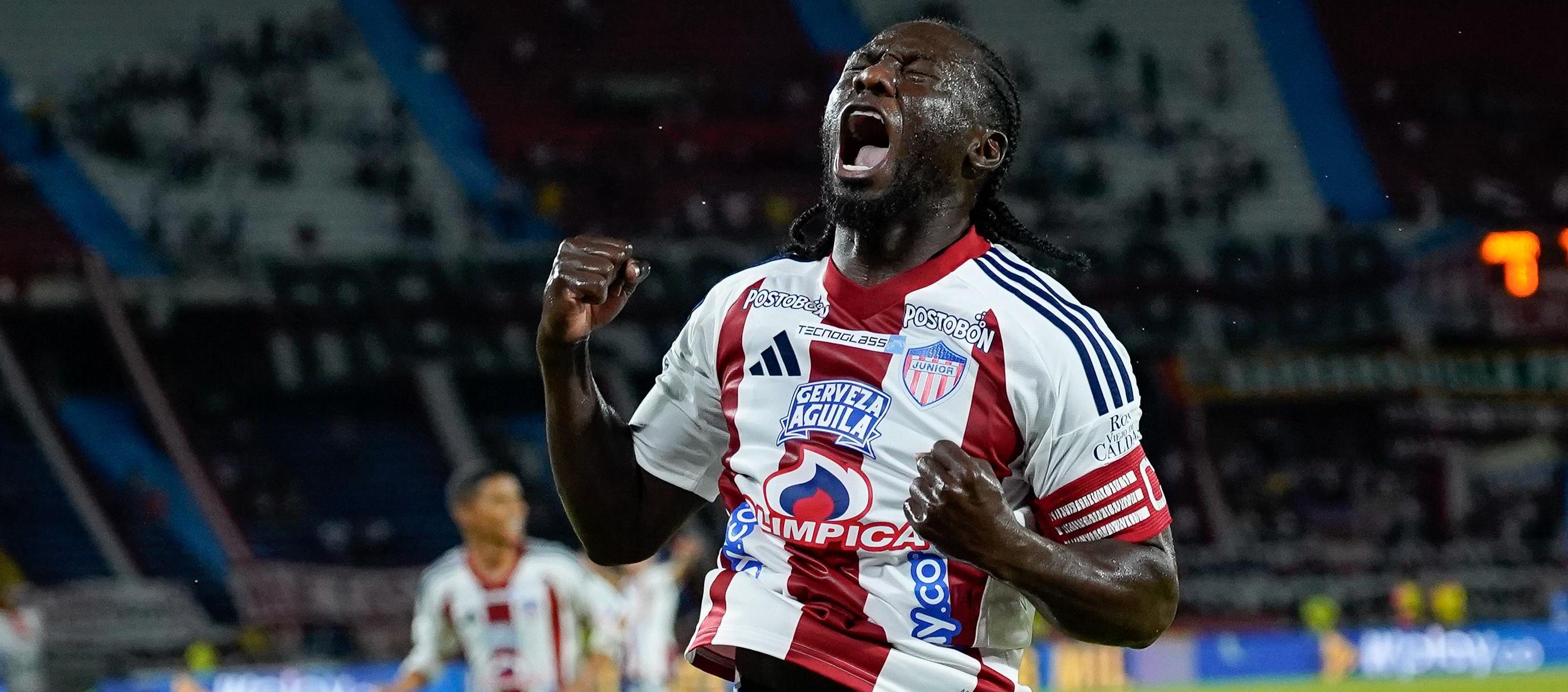 Yimmi Chará viene de marcarle gol a Santa Fe. 