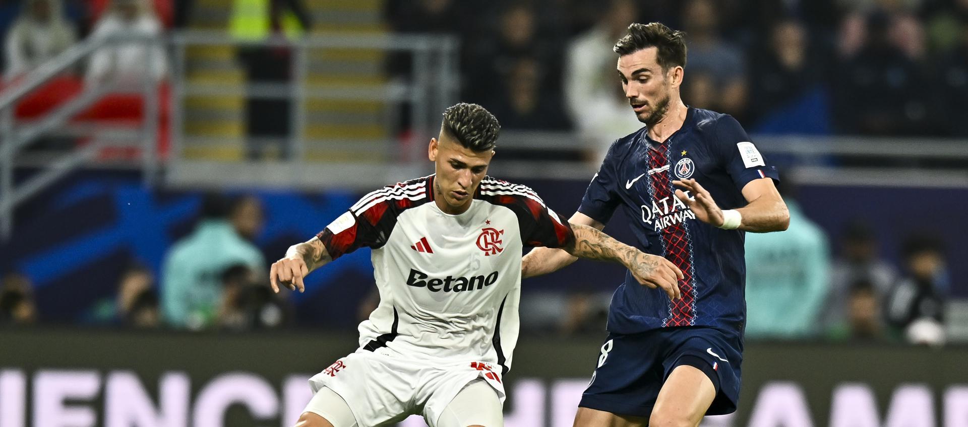 Jorge Carrascal en acción de juego.