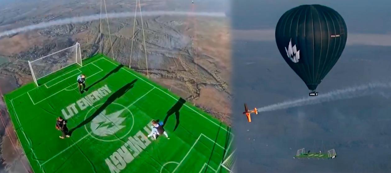 Cancha de fútbol a 1.800 metros de altura.