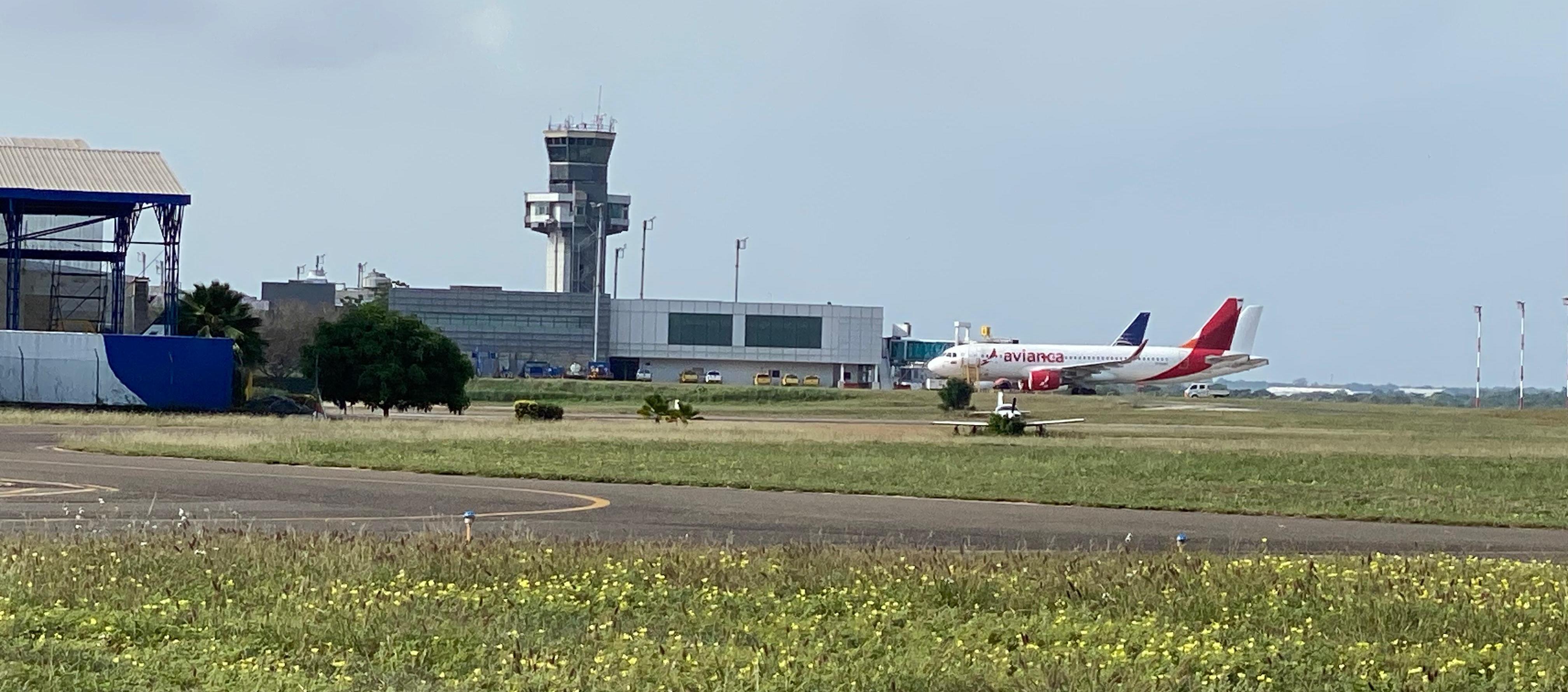 Panorámica del aeropuerto Ernesto Cortissoz este viernes.  