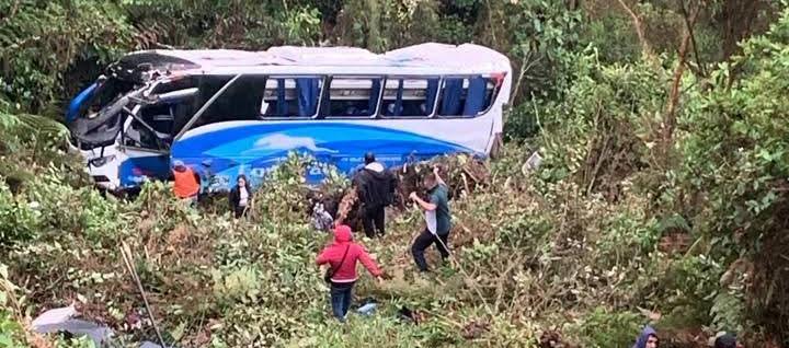 Bus después del accidente.