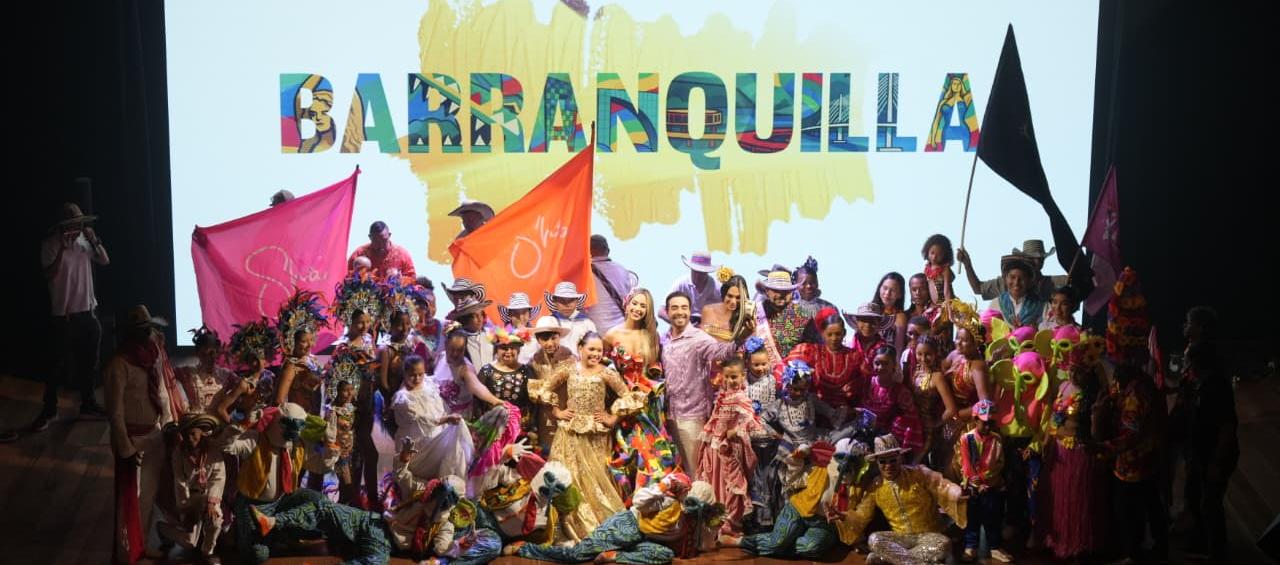 Sharon Hurtado, Luis Mauricio Aragón, Ashely Gómez y Germán Palomino recibieron decreto por parte de Juan Ospino, Secretario de Cultura  Distrito, y Édgar Blanco.