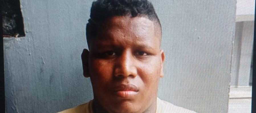 Enyerber David Bravo Ochoa.