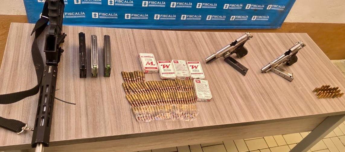 Armas y municiones incautadas durante el operativo militar contra el 'Clan del Golfo'. 