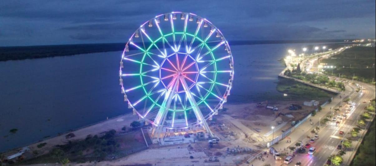 La Luna del Río en el Gran Malecón. 