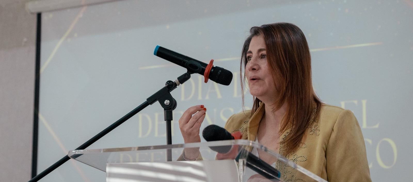 Iris Marín Ortiz, defensora del Pueblo.