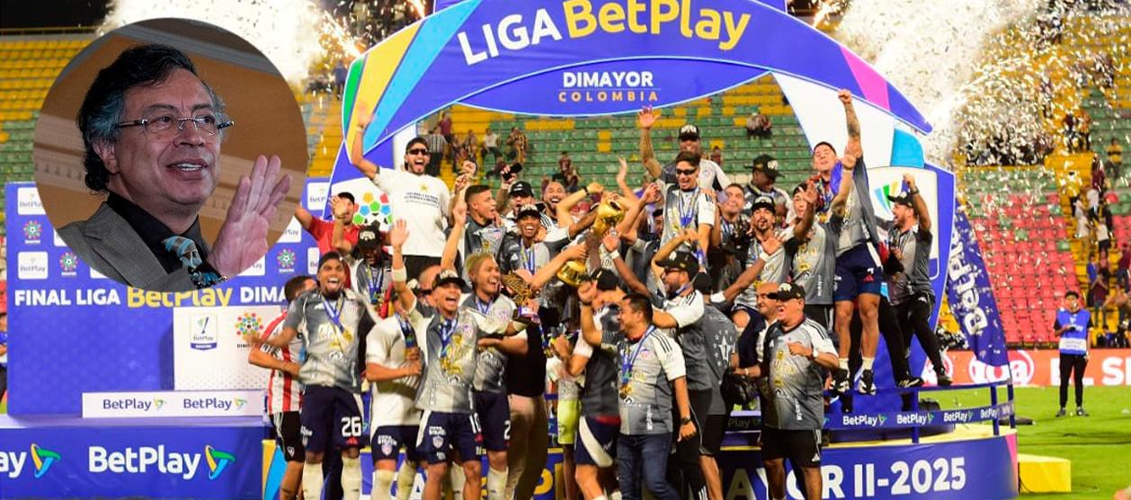 El Presidente Petro y los jugadores celebrando el título.