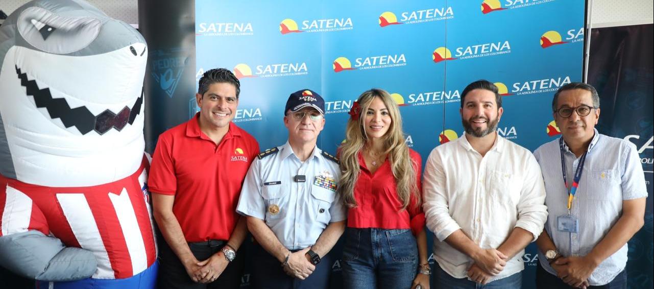 Directivos de Satena junto a funcionarios de la Alcaldía de Barranquilla y Gobernación del Atlántico.