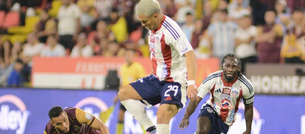 Teófilo Gutiérrez y Yimmi Chará.