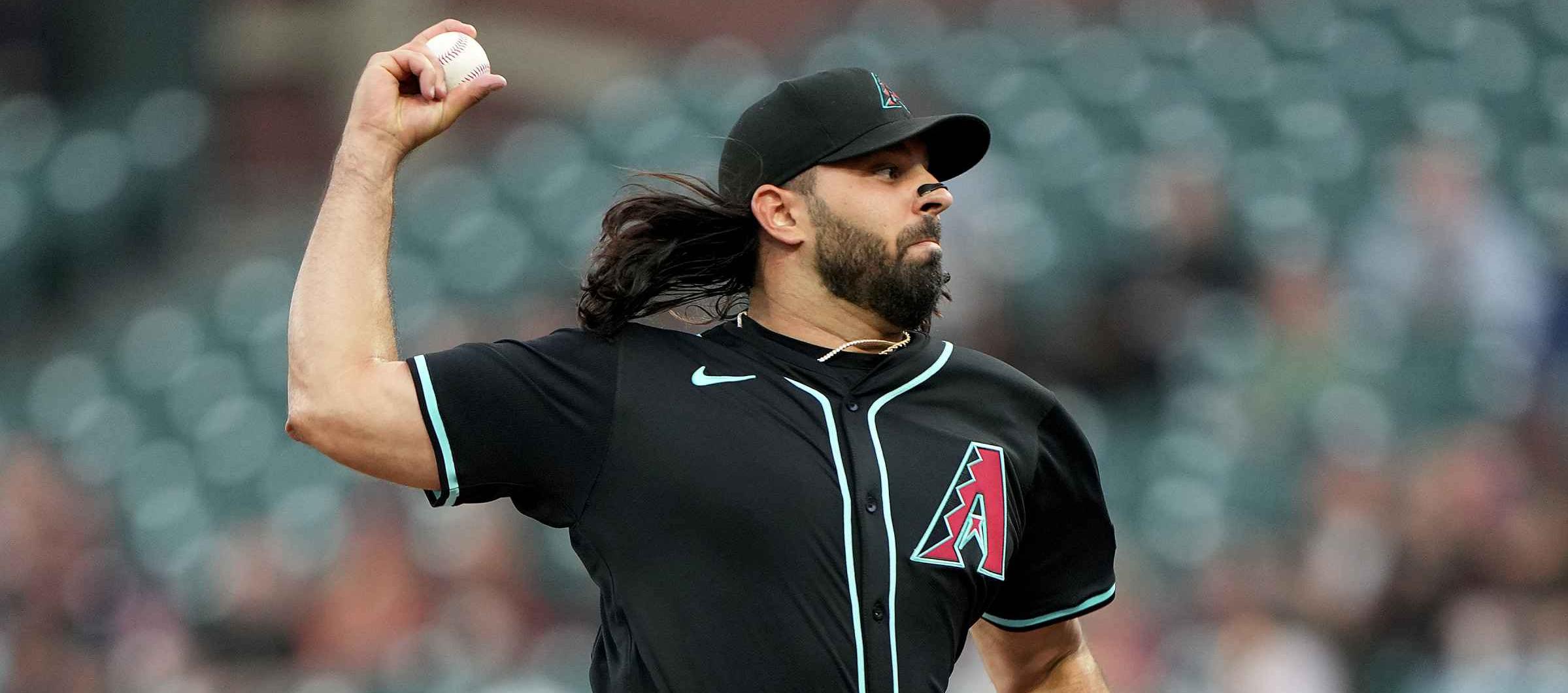 Nail Crismatt jugó esta temporada en Grandes Ligas con los Diamondbacks de Arizona. 