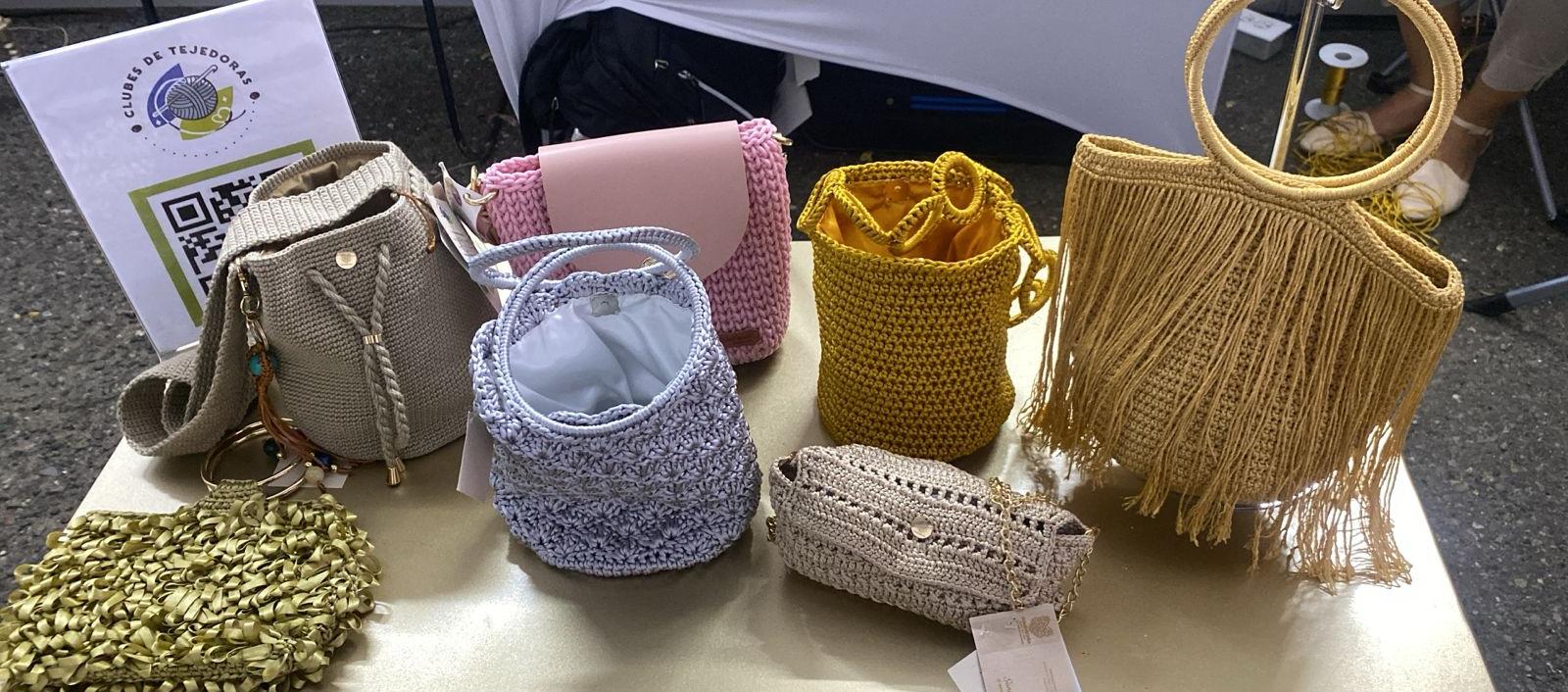 Productos que ofrecerán las artesanas. 