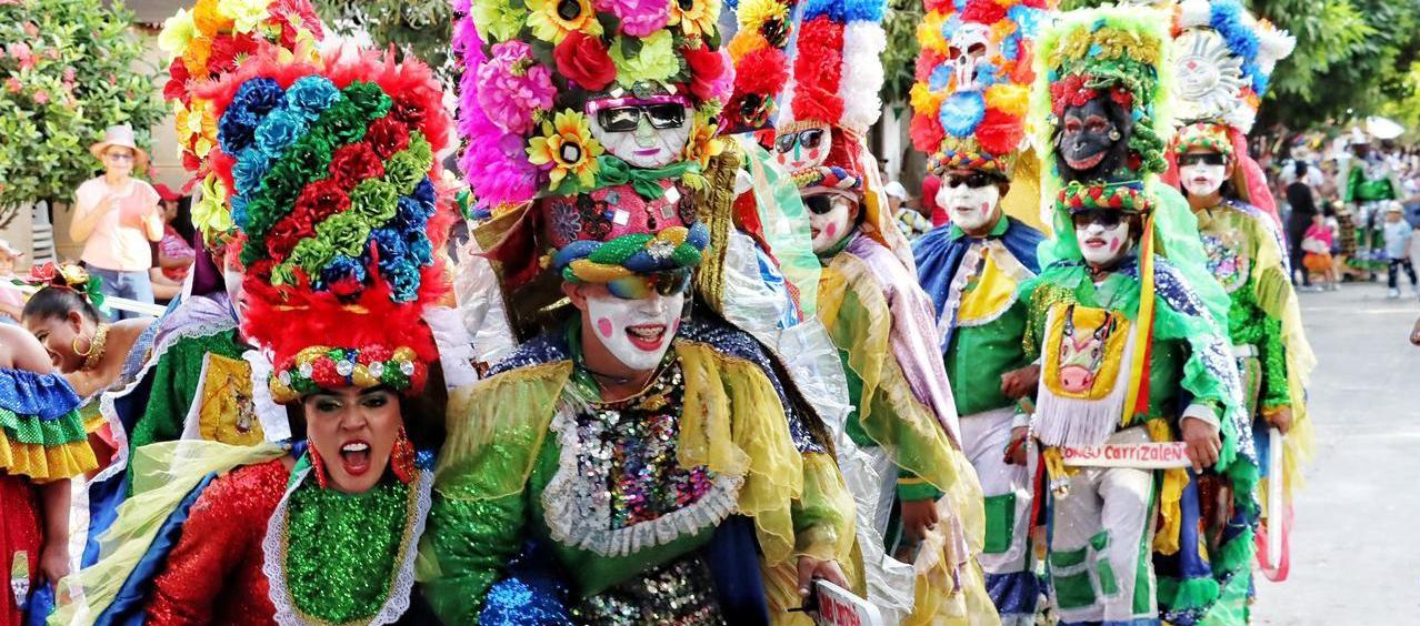 'Tarde del folclor' en Santo Tomás