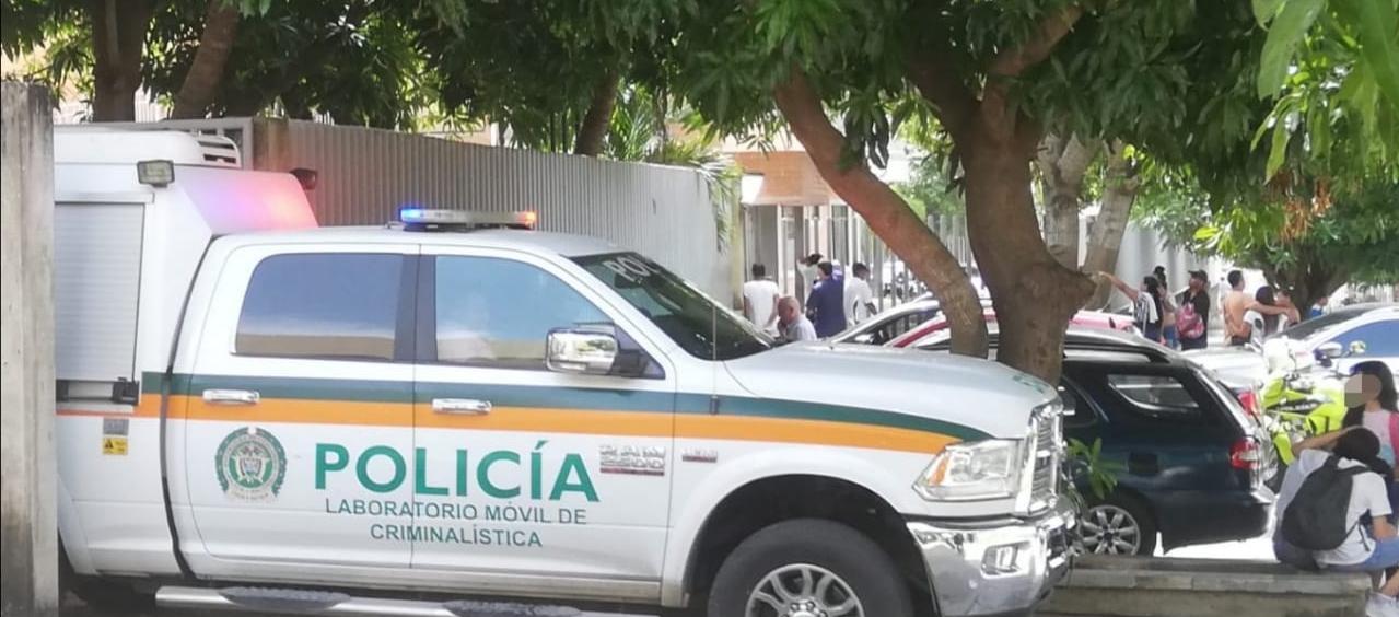El cuerpo del hombre accidentado fue llevado a Medicina Legal. 
