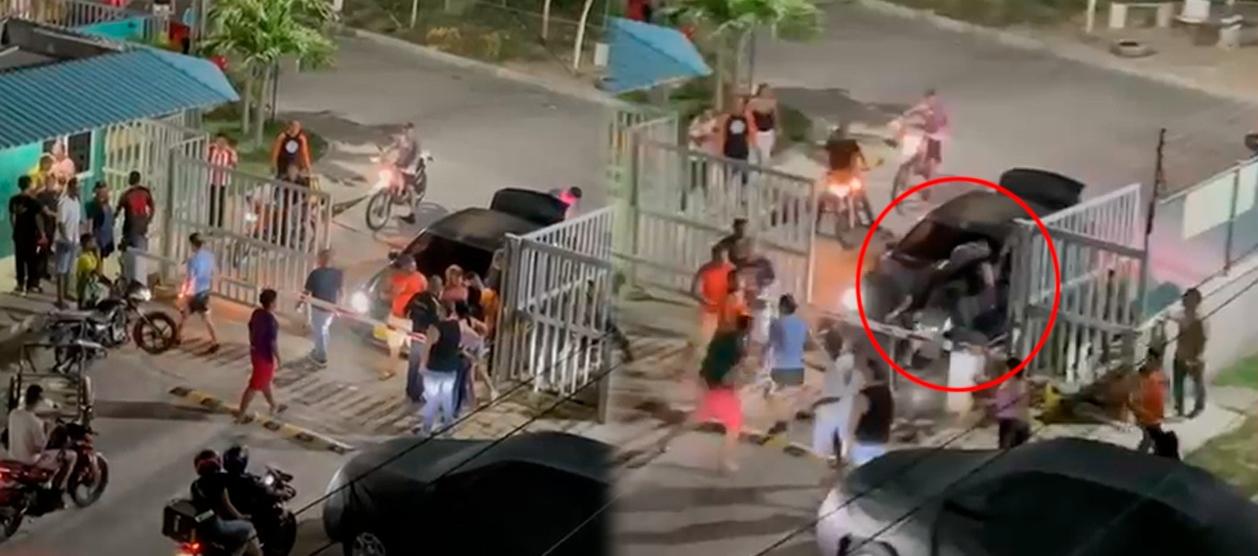 Momento de la agresión a vigilante en Caribe Verde. 