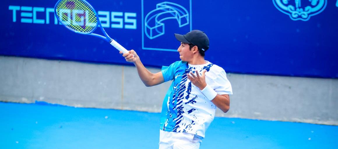 Alejandro Castellanos, tenista colombiano.