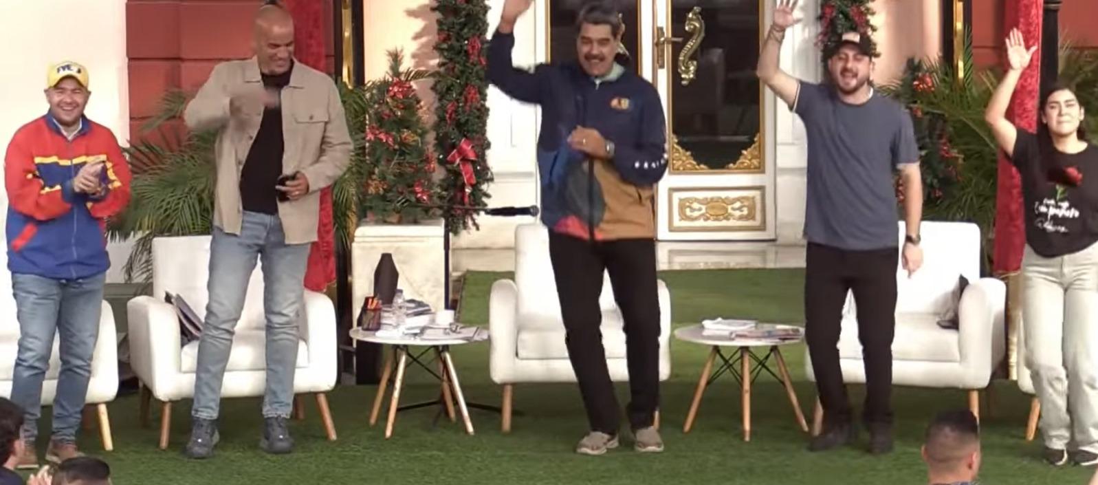 Uno de los momentos del baile de Nicolás Maduro.