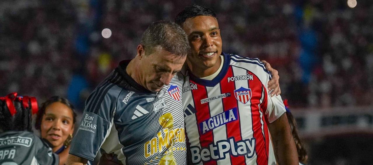 El español Cristobal Soria con Luis Fernando Muriel.