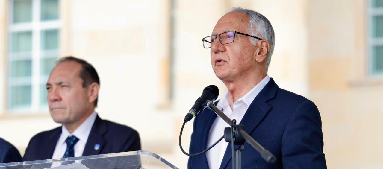Guillermo Alfonso Jaramillo, ministro de Salud.