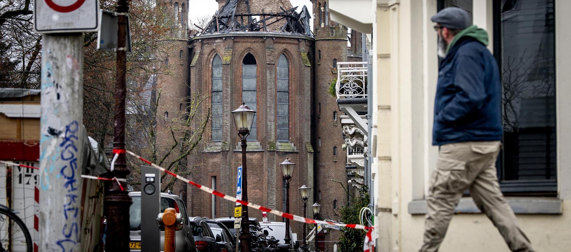 Incendio en la iglesia de Vondelkerk de Amsterdam