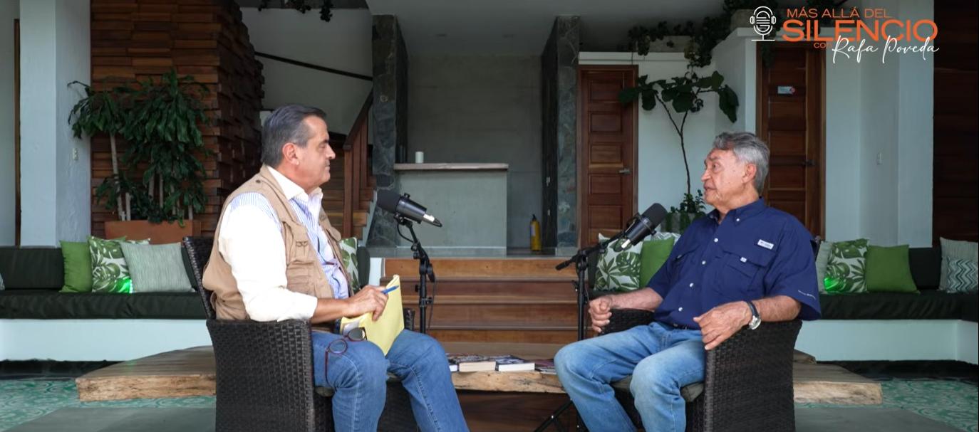 Carlos Lehder en el programa Más Allá del Silencio. 