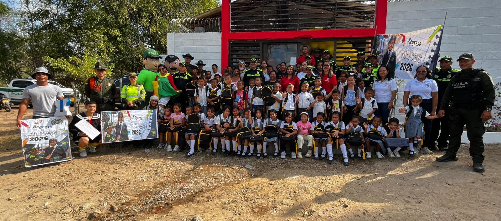 Jornada de regreso al colegio en Gallego, Sabanalarga. 
