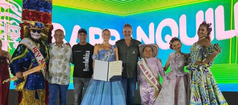 El Alcalde Alex Char y la monarquía real del Carnaval. 