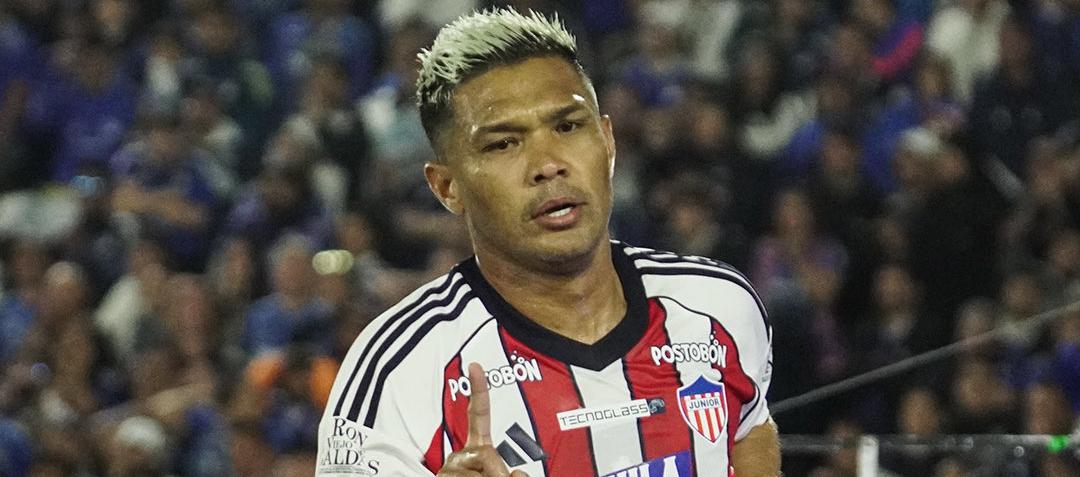 Teófilo marcó y asistió en el juego en Bogotá.