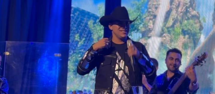 Yeison Jiménez en concierto. 