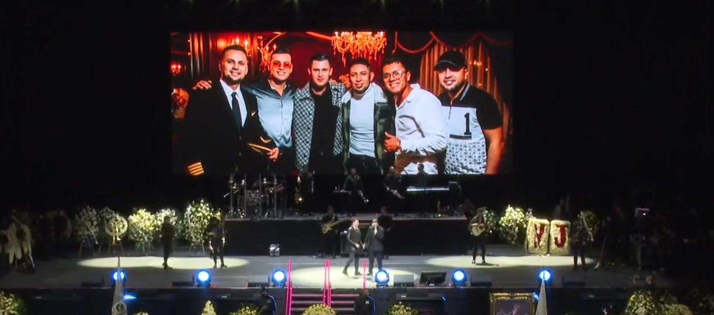 El homenaje estuvo cargado de música, recuerdo y dolor. 