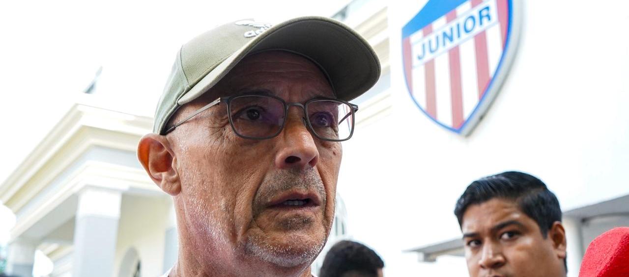 Alfredo Arias, técnico del Junior, afirmó que el equipo peleará por todo en 2026. 