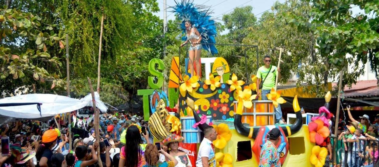 Batalla de Flores Santo Tomás