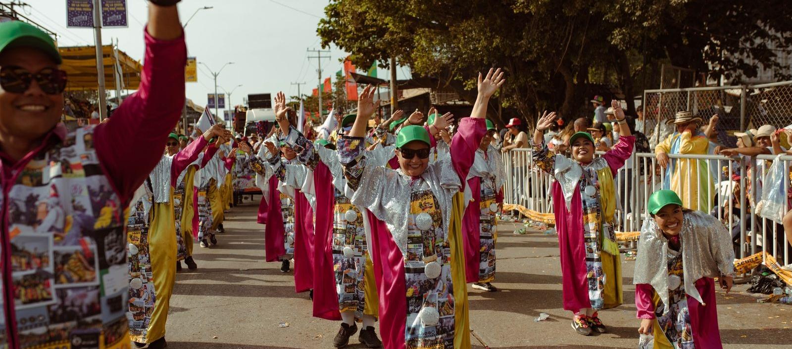 Comparsa de la Fundación Chiva Periodística. 