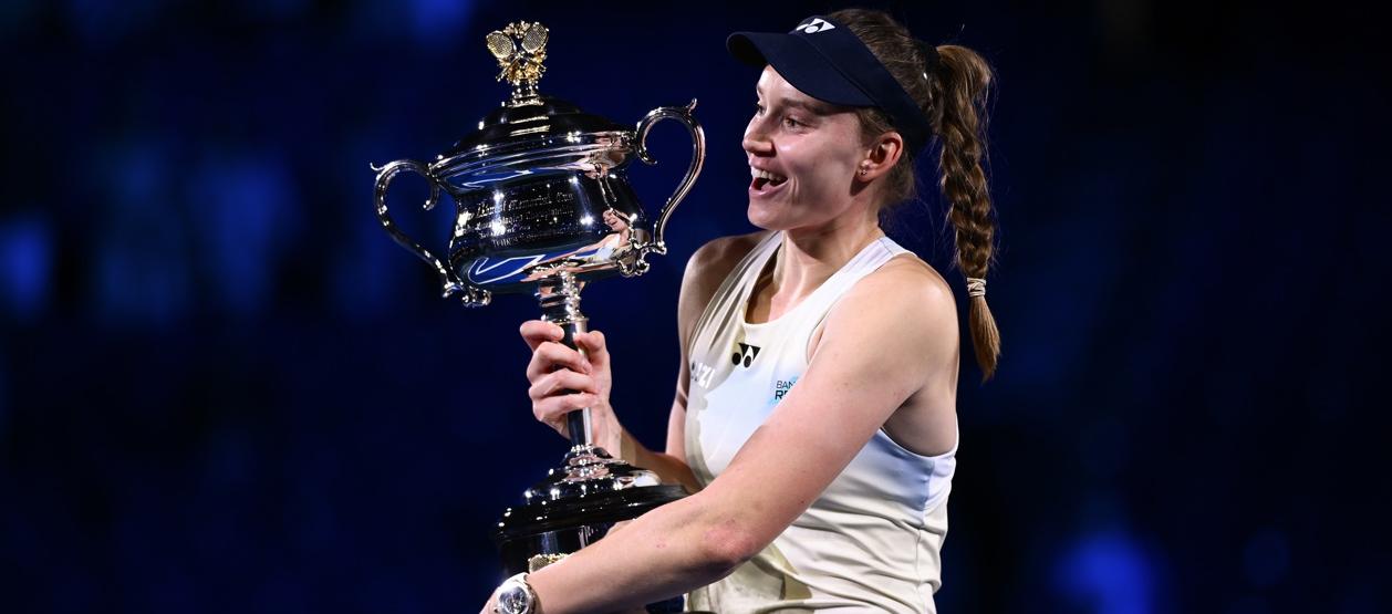 Elena Rybakina se coronó campeona por primera vez en Australia. 