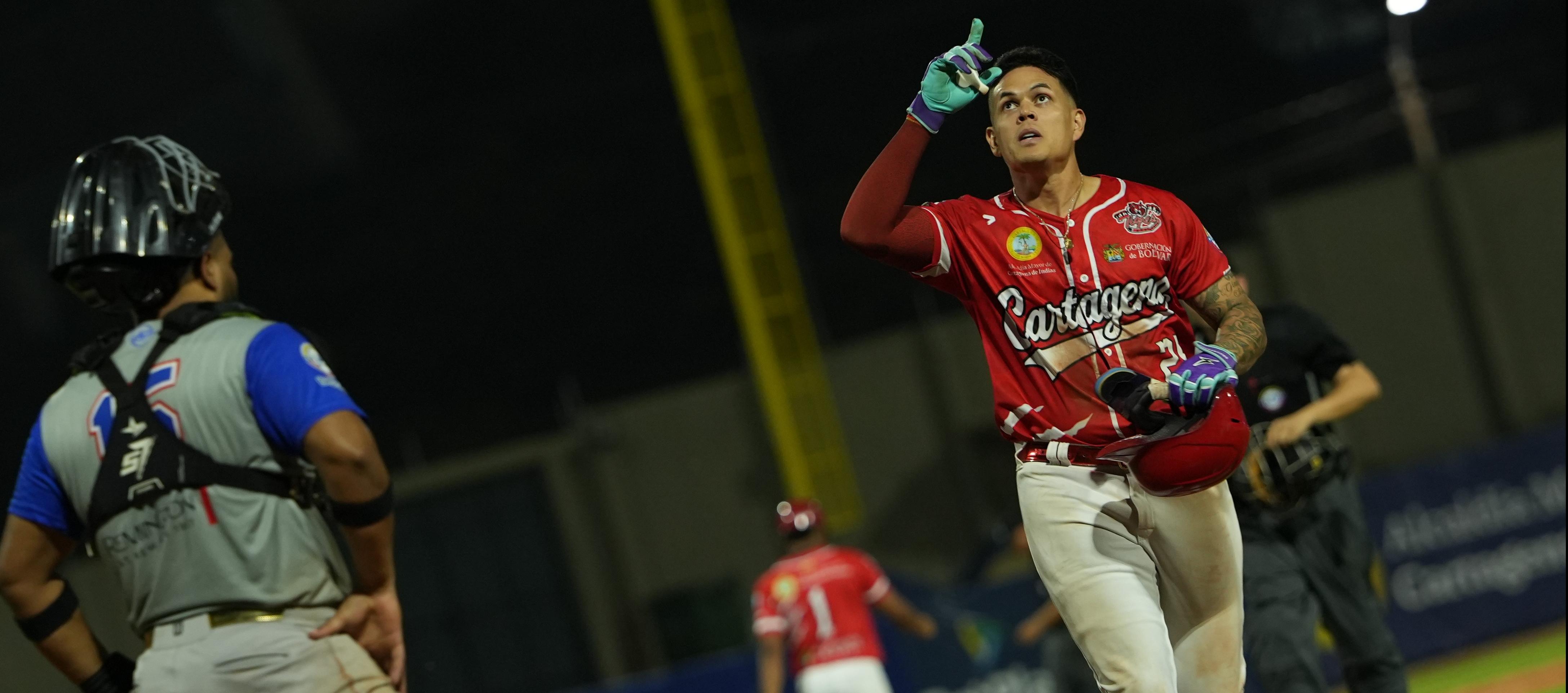 Gio Urshela bateó un jonrón solitario en el tercer inning para Tigres. 