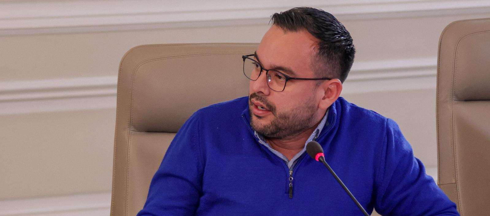 Edwin Palma, ministro de Minas y Energía, en el consejo de ministros.