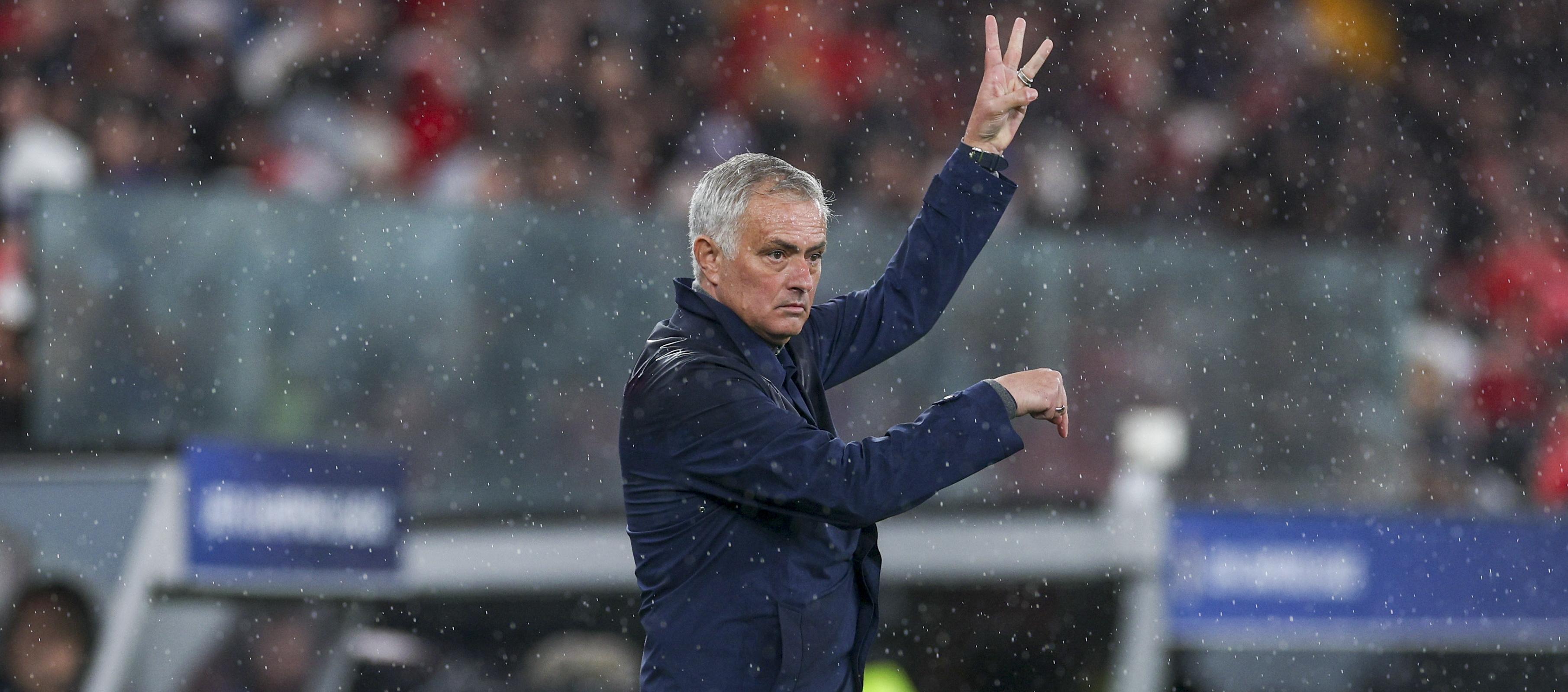 José Mourinho, entrenador del Benfica, volverá al Santiago Bernabéu.