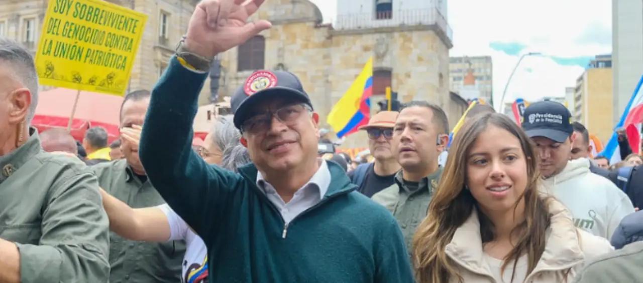 Gustavo Petro en una movilización promovida por su Gobierno
