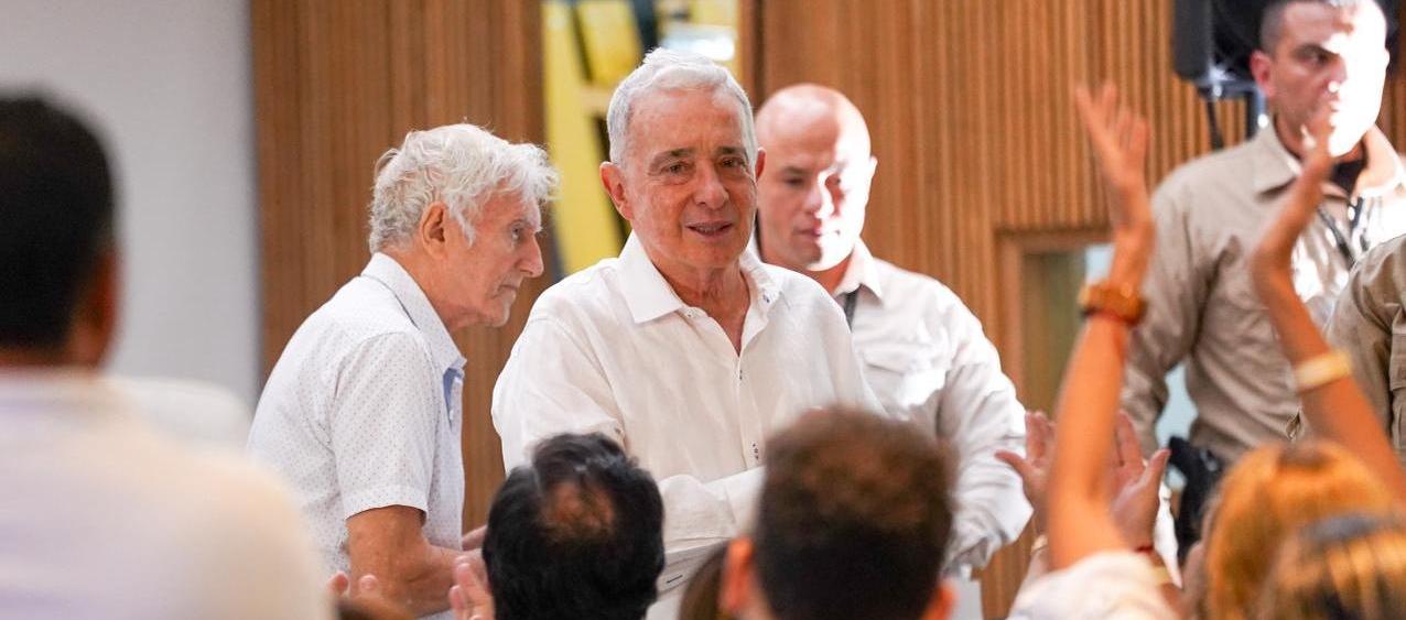 Expresidente Álvaro Uribe Vélez.