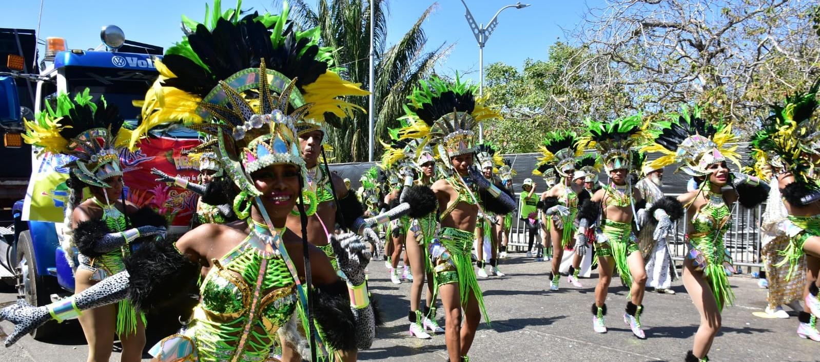 Comparsa de fantasía durante la Batalla de Flores 'Sonia Osorio', en el 2025.