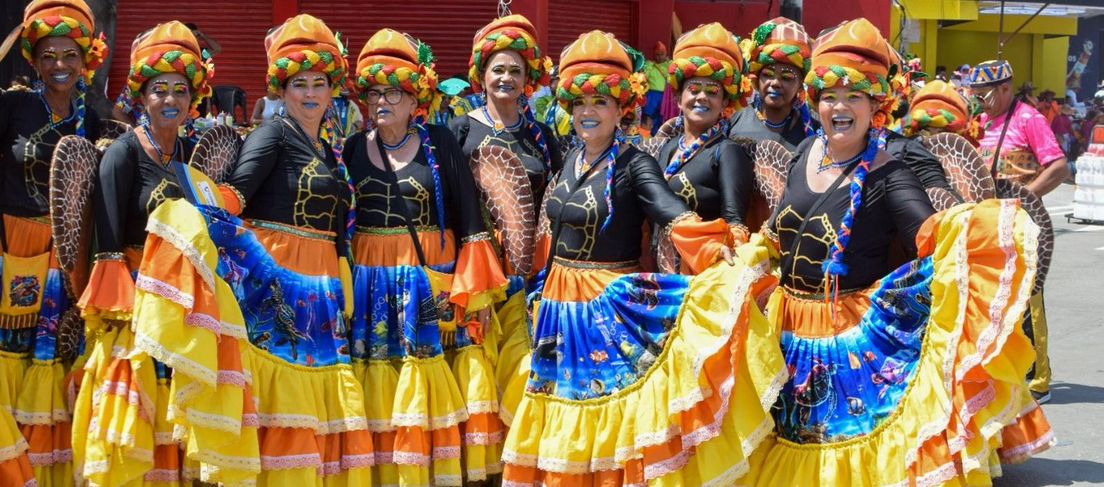 Disfraz colectivo ‘Salvemos las Tortugas Marinas de Cartagena’.