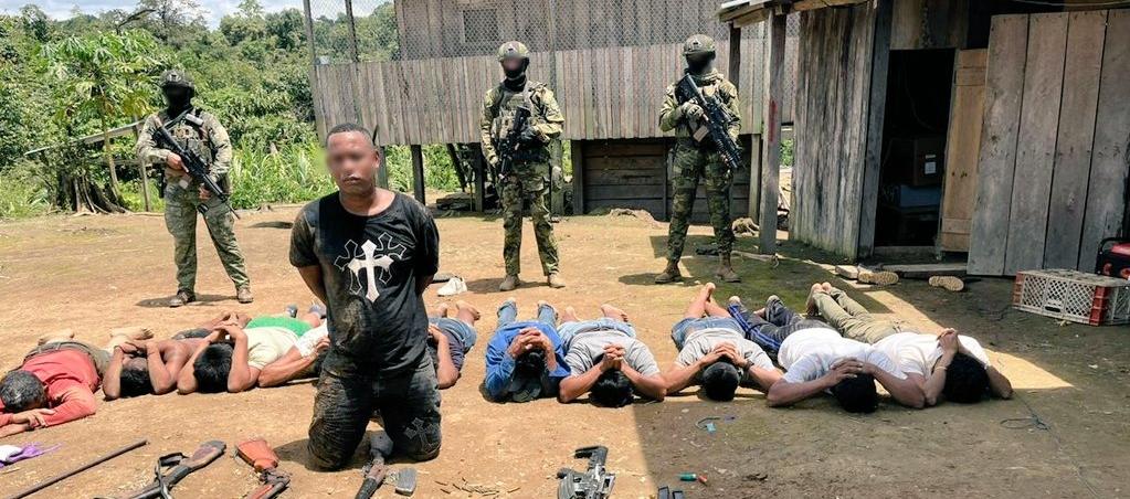 Alias 'Camilo' fue capturado junto a otras nueve personas.