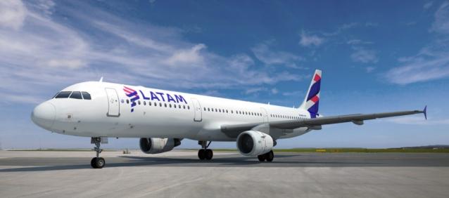 Avión de Latam, de referencia