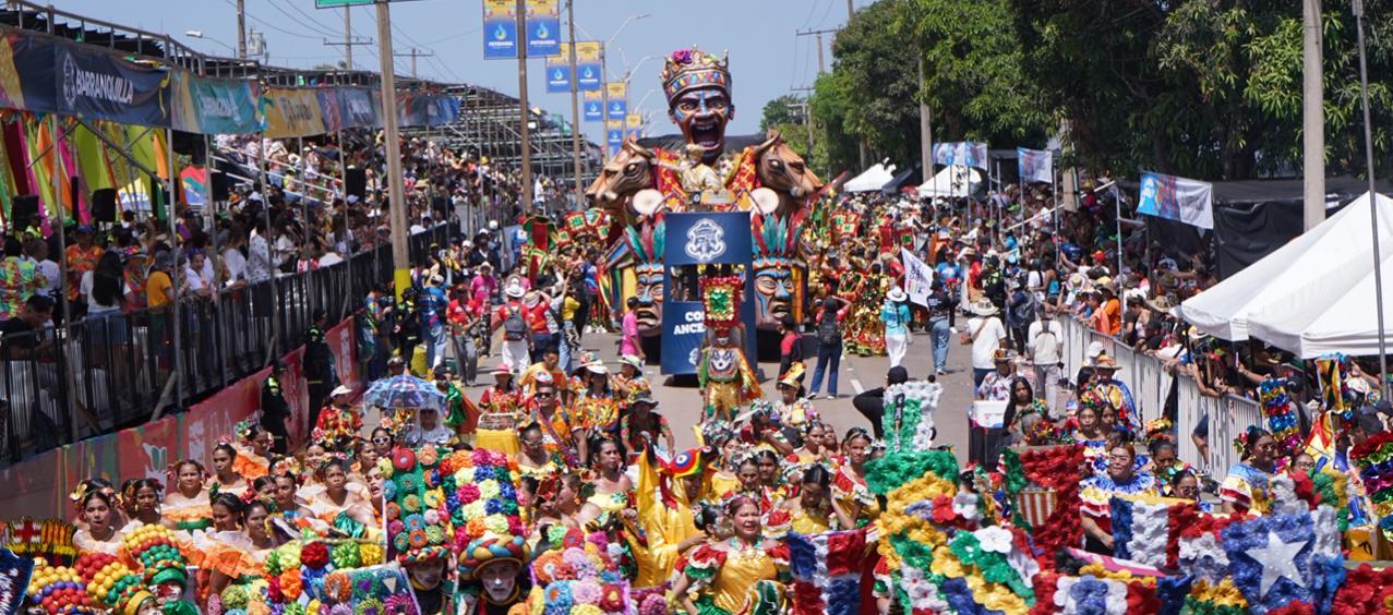 Carnaval en la Vía 40.