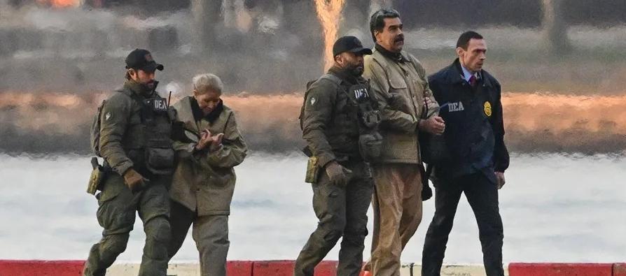 Cilia Flores y Nicolás Maduro en poder de las autoridades estadounidenses.