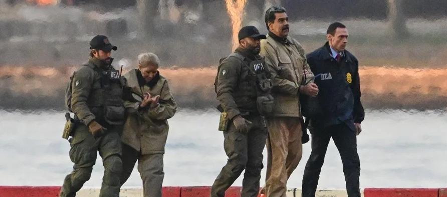 Cilia Flores y Nicolás Maduro en poder de las autoridades estadounidenses.