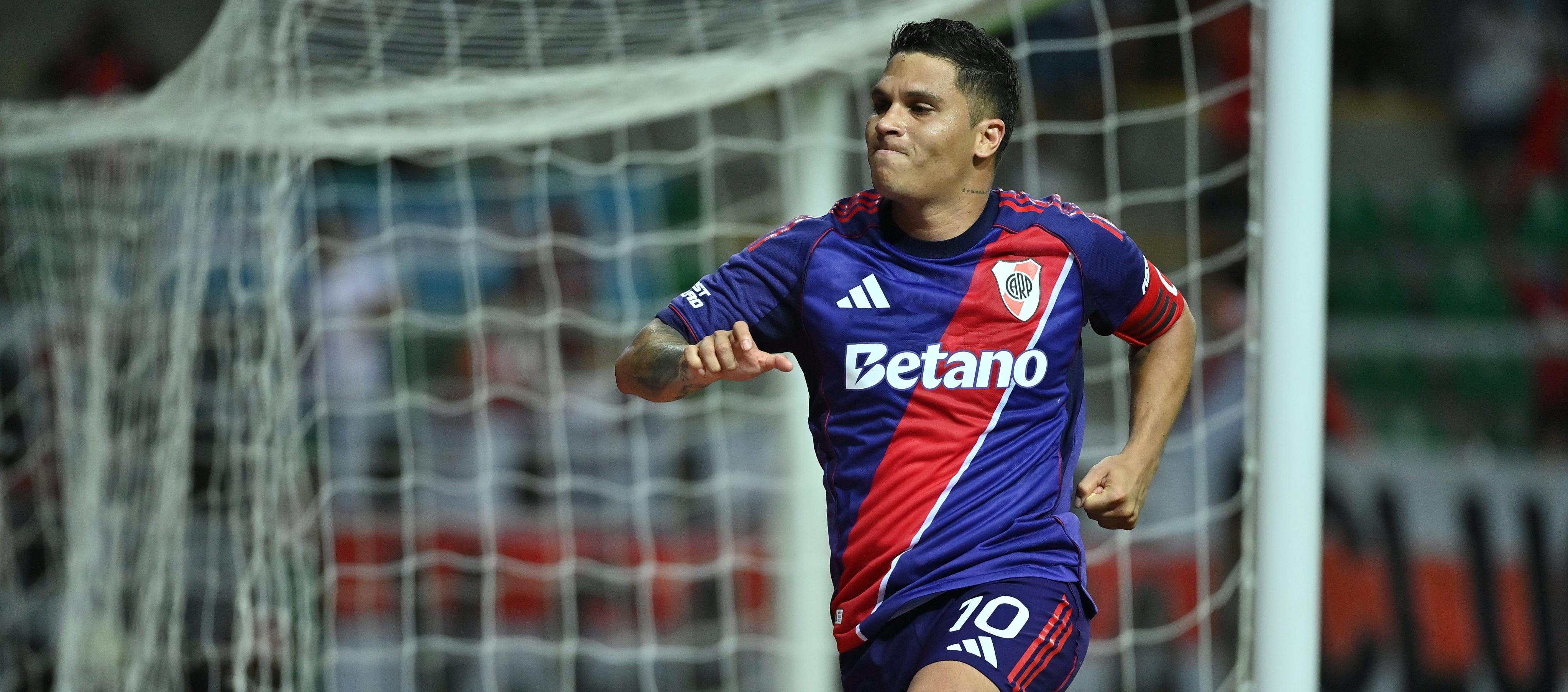 Juan Fernando Quintero celebrando su gol.